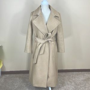 HM tan belted coat. Size M.